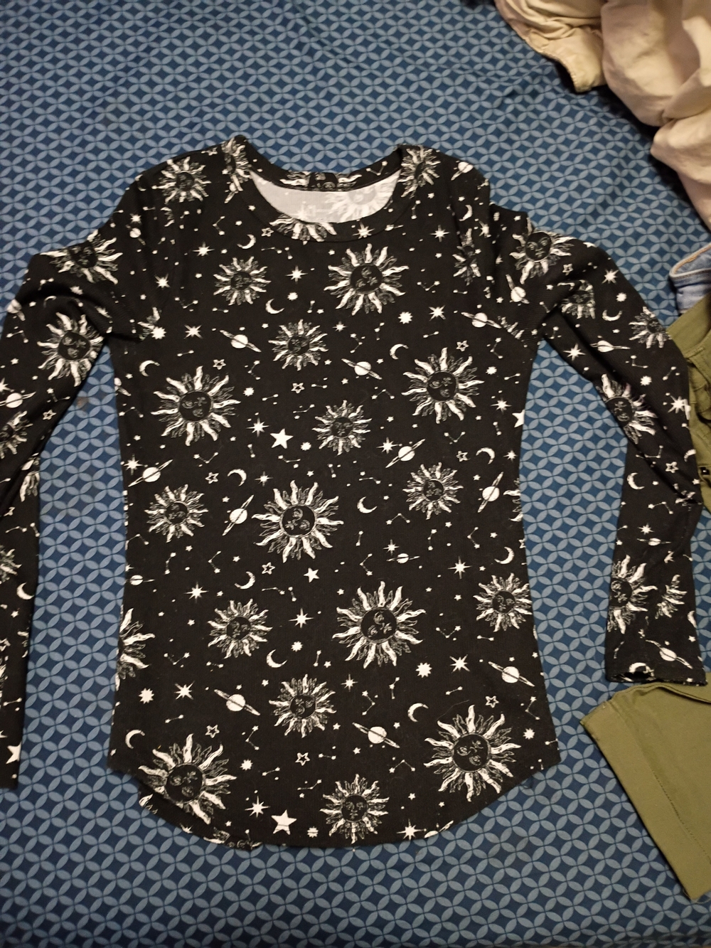 Black Celestial Print Long-Sleeve Top - Women